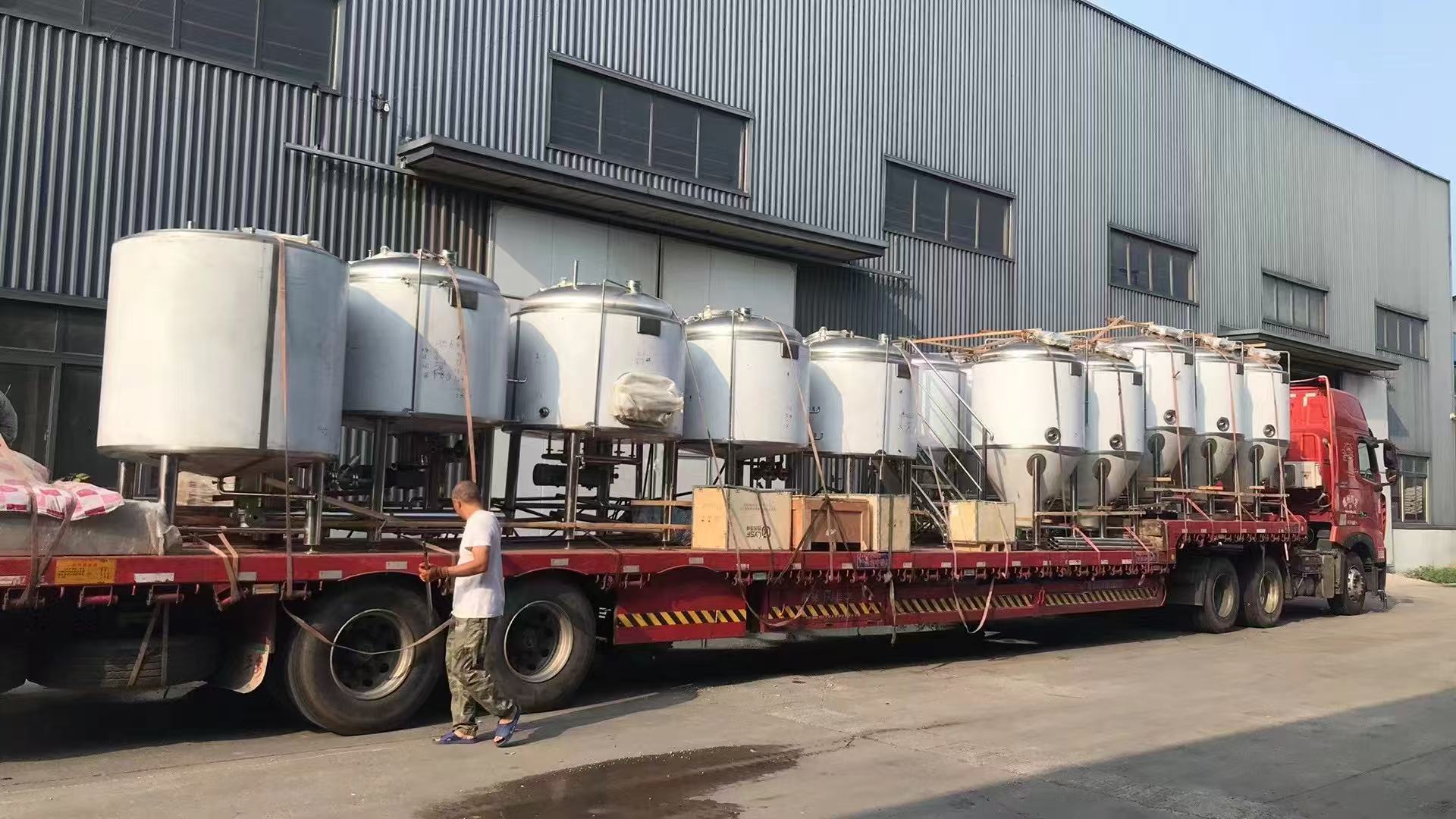尼玛精酿啤酒设备厂—精酿啤酒设备制造:传承工艺与创新科技的交融